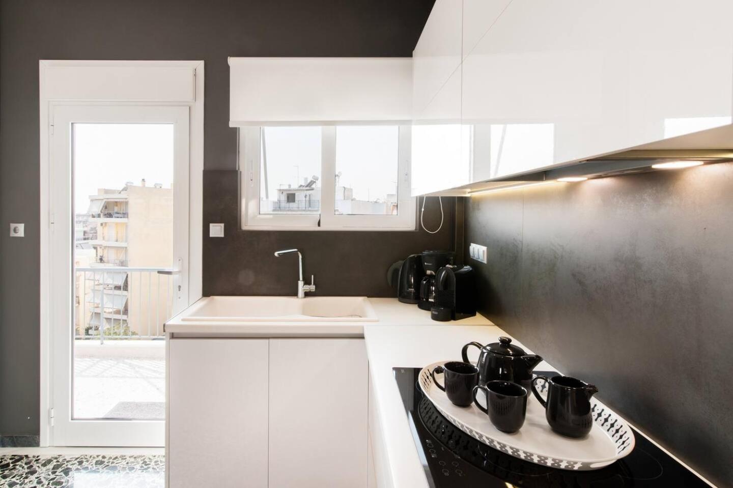 Ma Maison Nο 1, Penthouse, Acropolis And Lycabettus View, Ultra High Speed Internet 300 Mbps, 15' To Acropolis By Metro, 1' From Metro Station Athen Exterior foto
