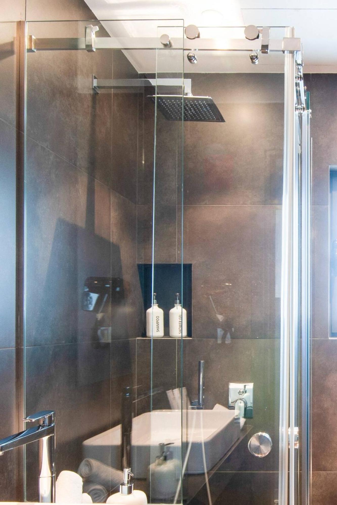 Ma Maison Nο 1, Penthouse, Acropolis And Lycabettus View, Ultra High Speed Internet 300 Mbps, 15' To Acropolis By Metro, 1' From Metro Station Athen Exterior foto